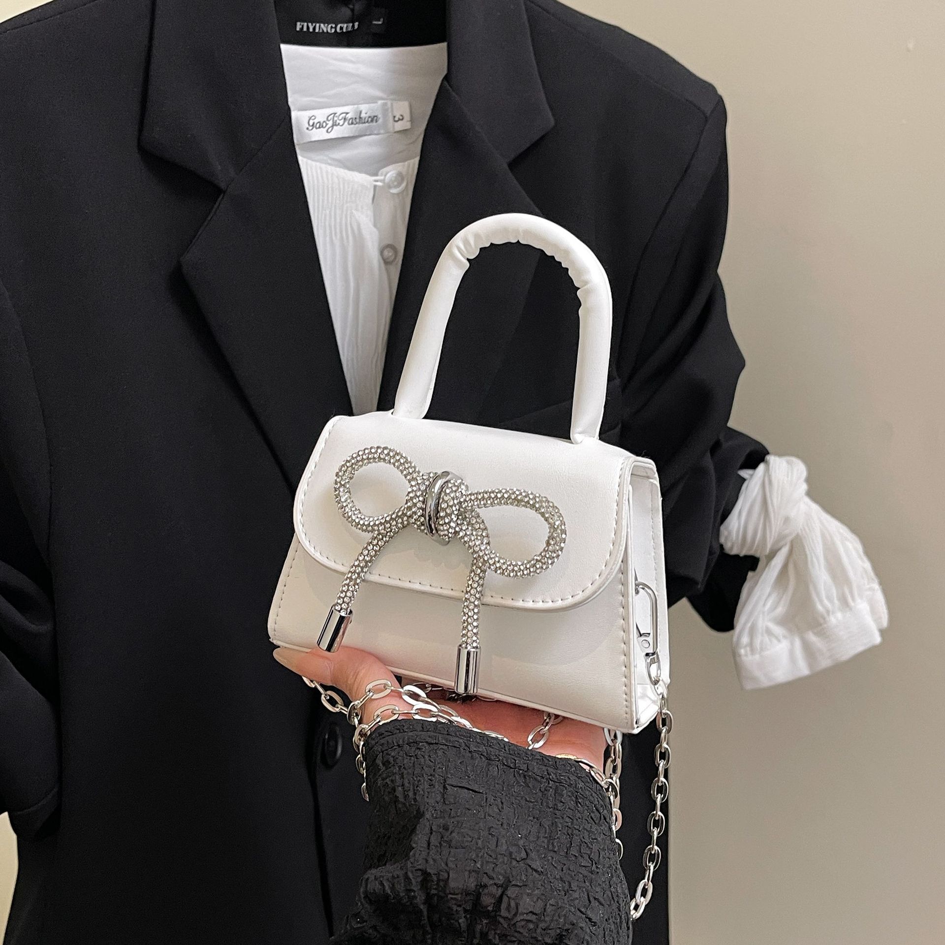 Luxury Brand Designer Bag 2025 Autumn New High-Quality Niche Solid Color Bow Small Square Women's Bag Chain Shoulder Handbag