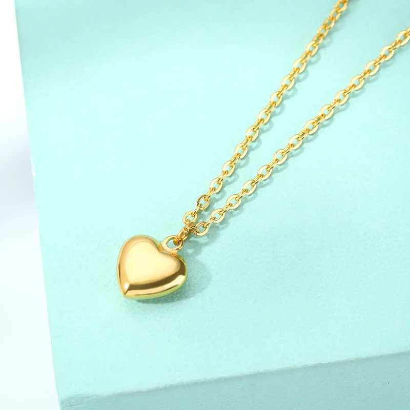 Fashion Necklaces 2022 Woman Stainl Steel Heart Pendant Necklaces Virgin Girls Jewelry Rose Gold Color Chain LinkXJ251024