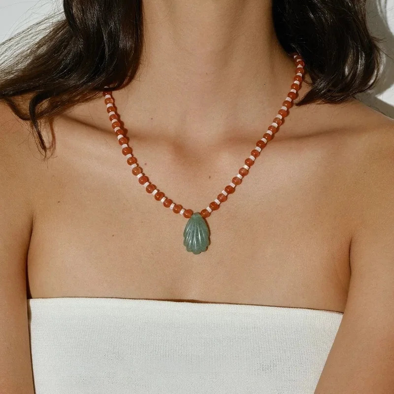 Stone Carved Small Fish Shell Bead Necklace Simple Colorful Stone Clavicle Chain Holiday Jewelry 251016