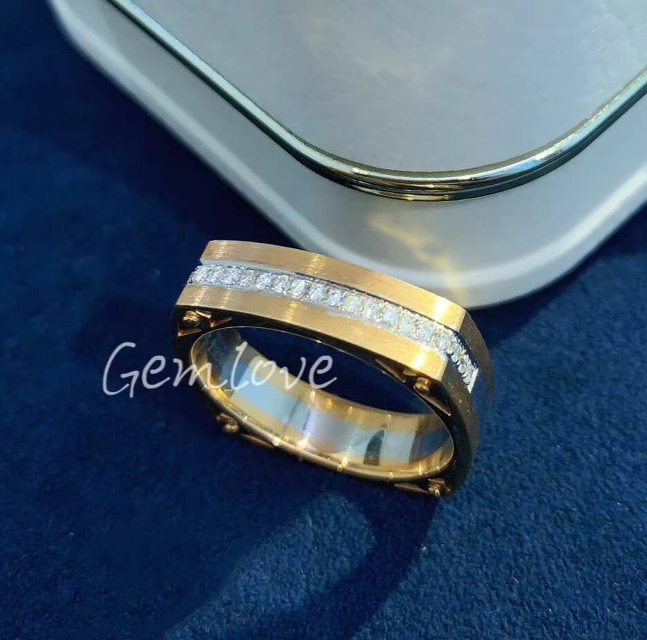 Trendy mens 18K gold ring set with IGIcertified labgrown diamonds round cut suitable for everyday luxury wear