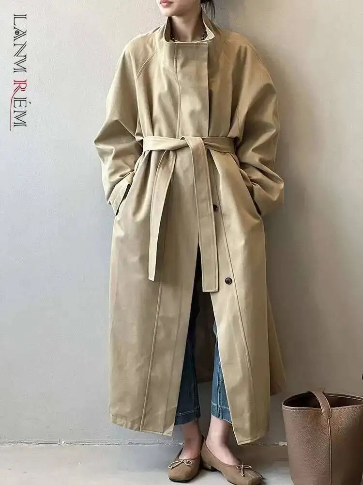 LANMREM Office Lady Belt Gathered Waist Trench For Women Stand Neck Single Breasted Fashion Windbreaker Autumn 26C490 251021