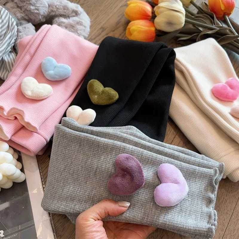 2025 Girls Fleece Lined Pants Winter Warm Korean Style Fashion Heart Tights for Baby Toddler Leggings TrousersT251024