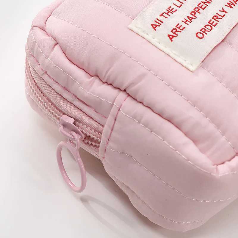 Cute Small Cosmetic Lipstick Tampon Data Cable Travel Portable Storage Bag Women Purse Handbags Pouch In Make Up Bags OrganizerT251024