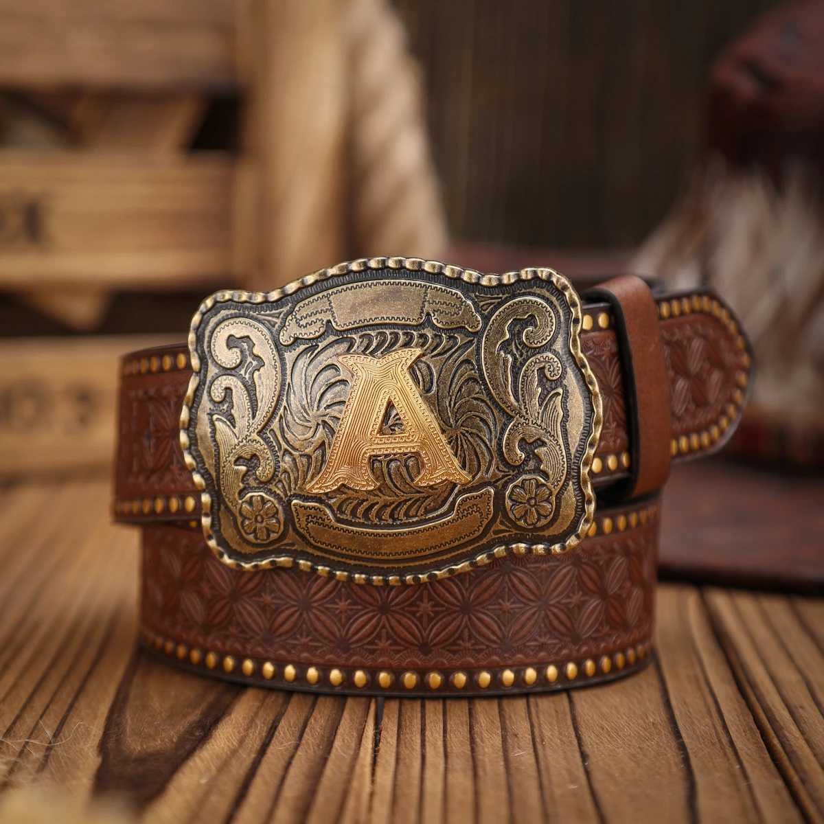 A Westernstyle PU leather belt for both men and women a classic and casual retro belt W251024