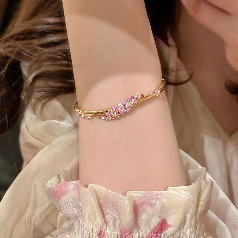 Bracelet Designer luxury bangle pink Zircon flower inlay Fashion Trendy High-End Complex process design copper plated with 18K gold Festival vacation 