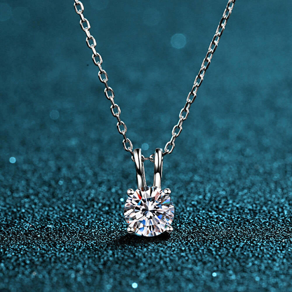 DHCollections-- S Pure Sier Four-Prong Women 80 Points Moissanite Rabbit Ear Knot Necklace Simulated Dia Collarbone Chain Straight