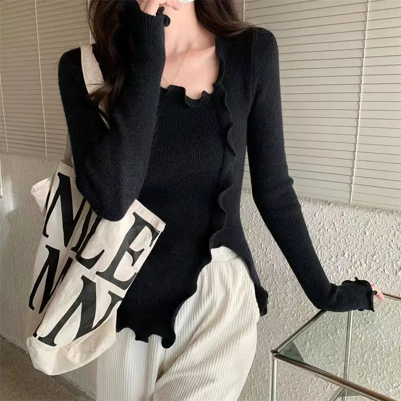 Koreanstyle Black Ear Top for Women Autumn Irregular Short Knitted Base Sweater Winter 251020
