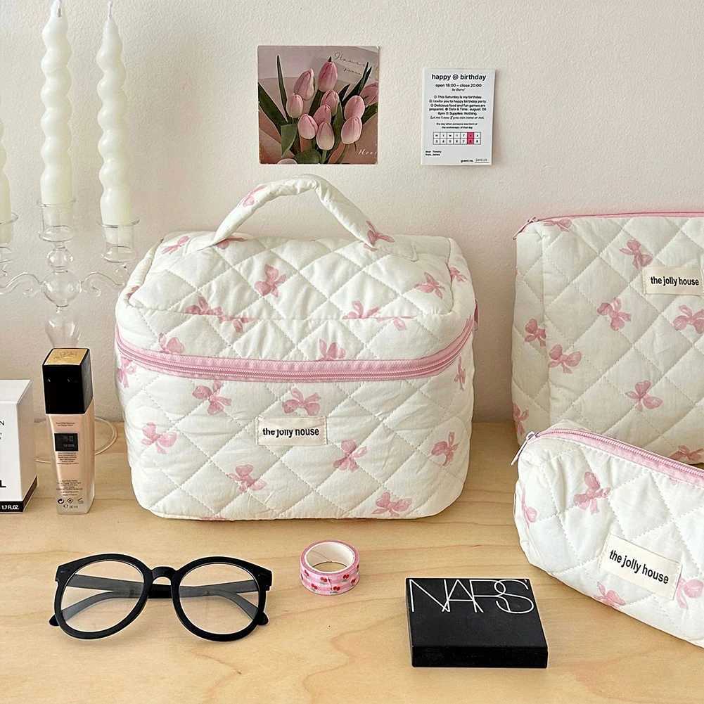 Cute Bow Toiletry Bag with Zipper Makeup Organizer Storage Bag Cotton Quilted Cosmetic Organizer Case for Women and GirlsT251024