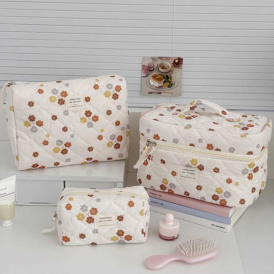 1pcs Cute Quilted Makeup Bag Women Zipper Cosmetic Organizer Cloth Handbag Box Shape Portable Toiletry Case for GirlsT251024