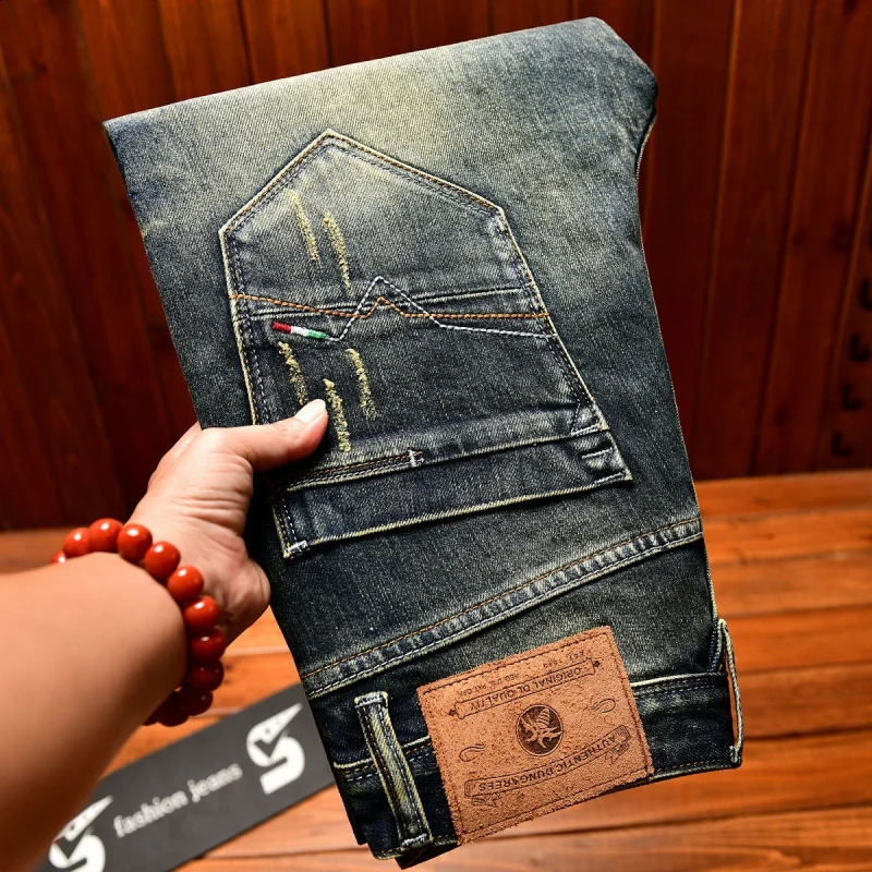 Retro vintage jeans men 2025 street nostalgic denim slim fit small foot Korean version fashionable pants 251017