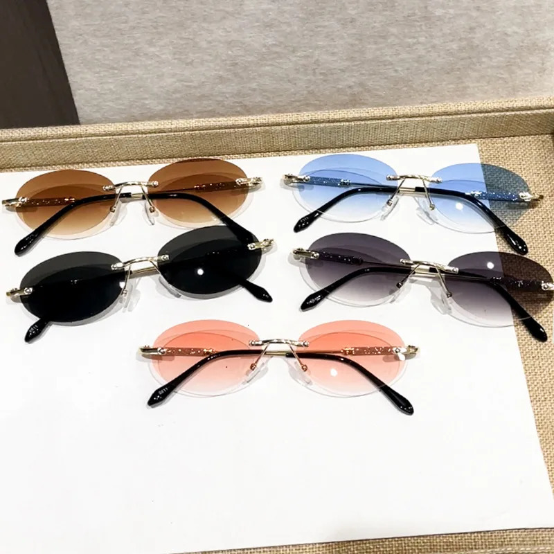 Fashion Small Rectangle Sunglasses Men Women Vintage Square Driving Sun Glasses Metal Frame Eyewear UV Glasses 251023