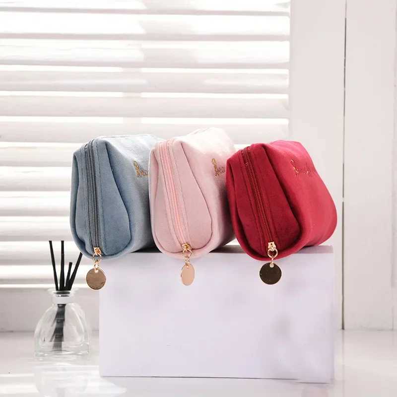 Velvet Portable Lipstick Bag Travel Makeup Pouch Storage Bags Cosmetic Bag Organizer CaseT251024