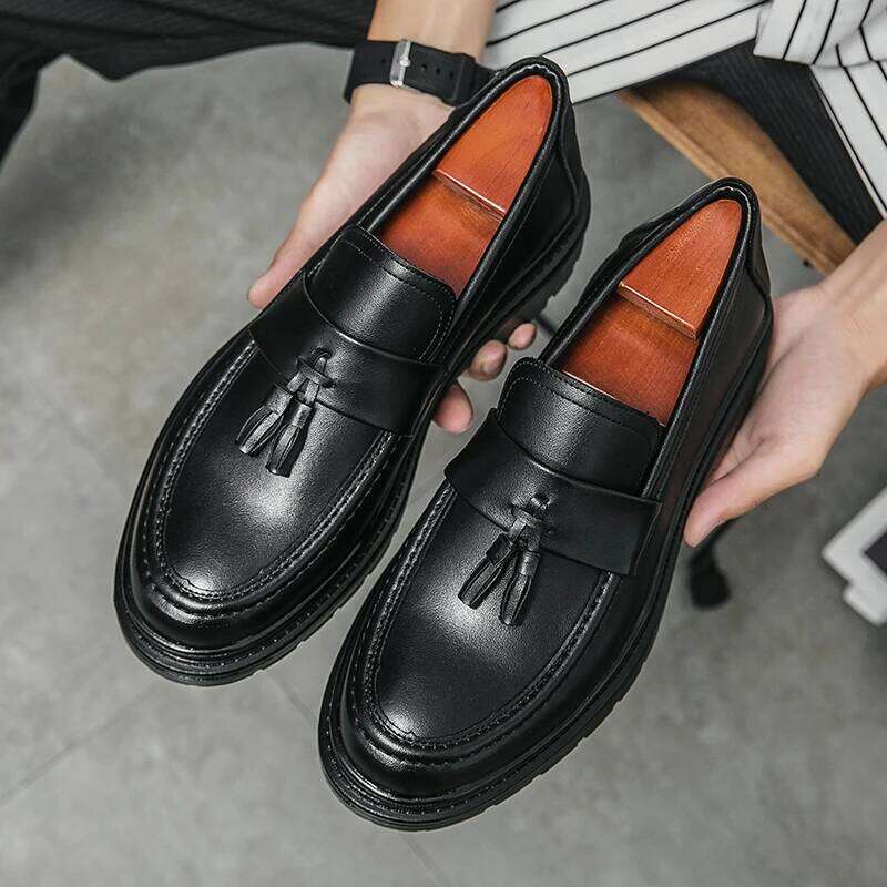 Tassel Loafers Men Platform Thick-soled Formal Business Slip-on Comfortable Mens Leather Wedding Casual Oxford Shoes