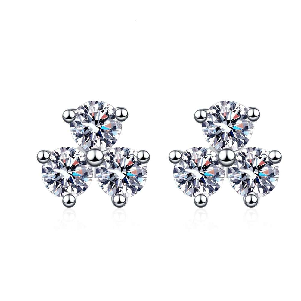 DHCollections-- XDY Sterling Sier for Women Simple Style Clover 60 Points Moissanite Stud Earrings Light Petal Ear Jewelry