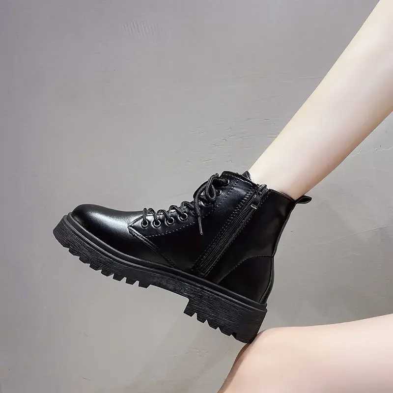 Women Boot 2024 Autumn Winter New Fashion Classic Short Boot Handsome Ankle Boot Work Clothes Shoe Botas Mujer W251024