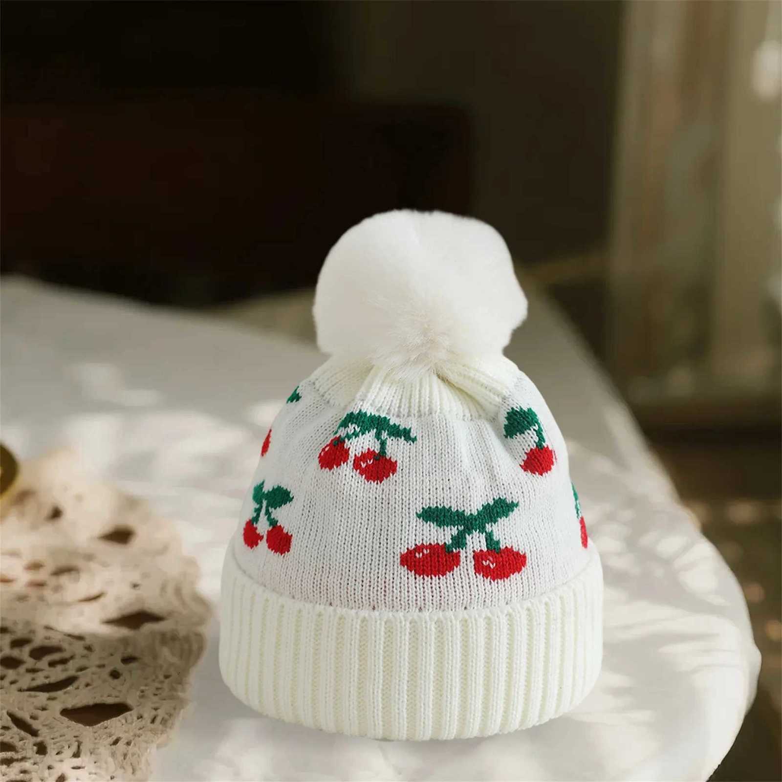 Cute Knitted Strawberry Patterned Beanie Hat with Pom Baby Winter Caps for Infants and Toddlers Unisex Warm Hats for KidsL251024
