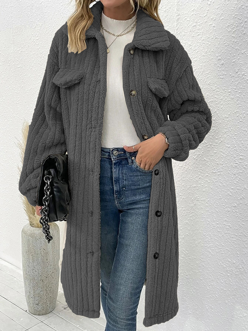 2025 New Women's Premium Plush Lapel Wool Overseas Bestselling Coat