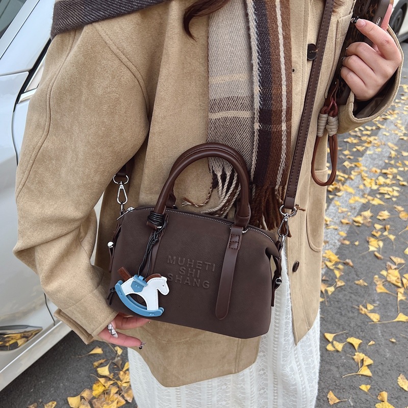 Luxury Brand Designer Bag Boston Handheld Pillow Bag 2025 New High-End Niche Commuter Autumn Winter Casual Crossbody Bag