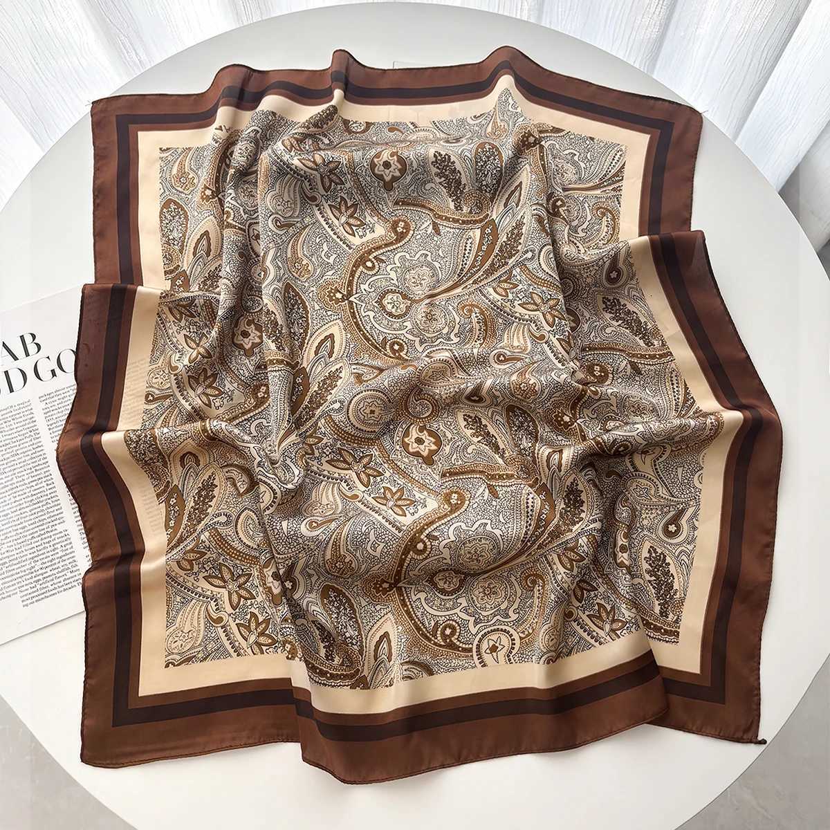 Luxury ral Print Square Scarf For Wen Soft Haiand Neckerchief Hijab Paisley band Foard Bag Ribbon Bandana Y251024