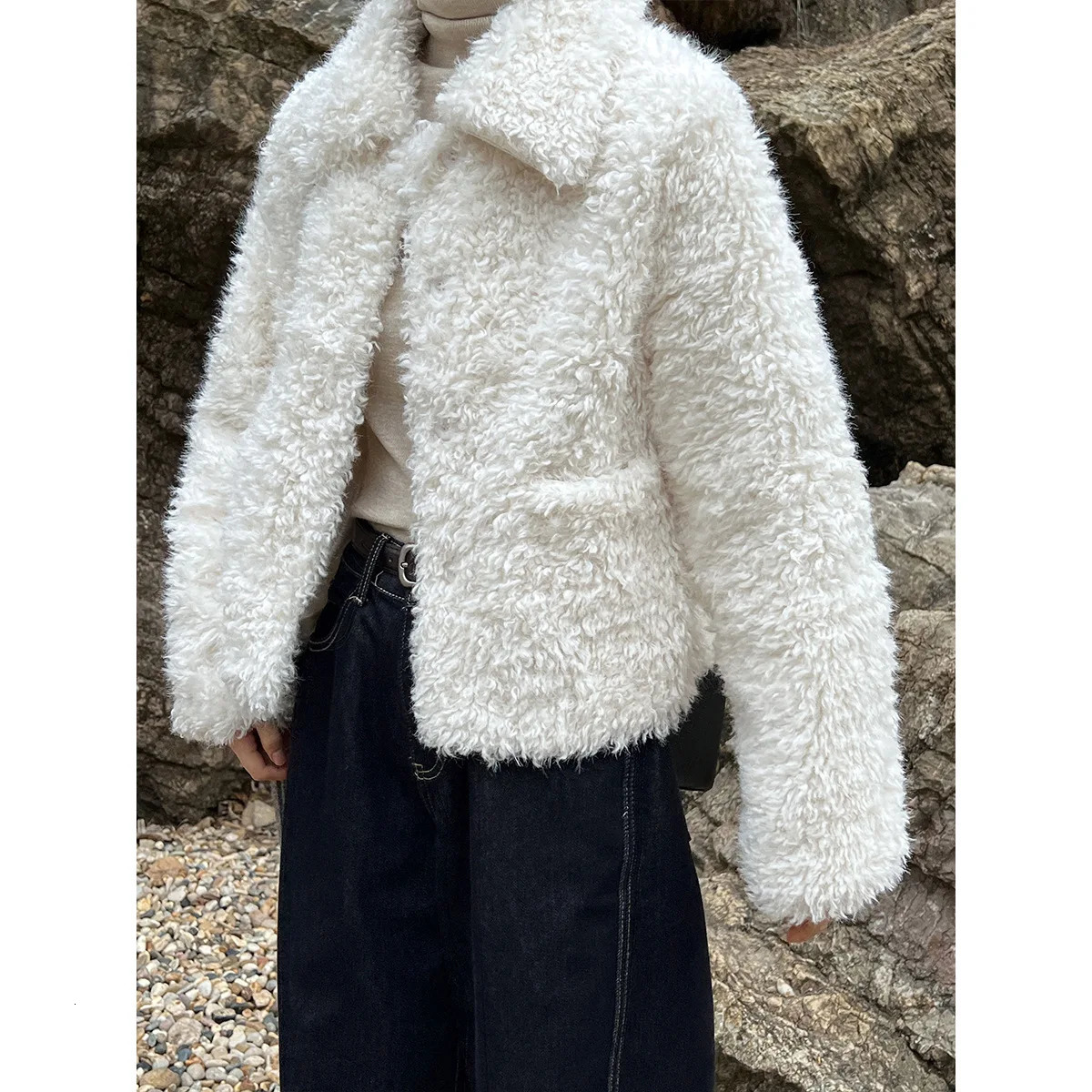 Lamb Fur White Shearling Jacket Womens Autumn Winter Short Lapel Plush Thickness 251021