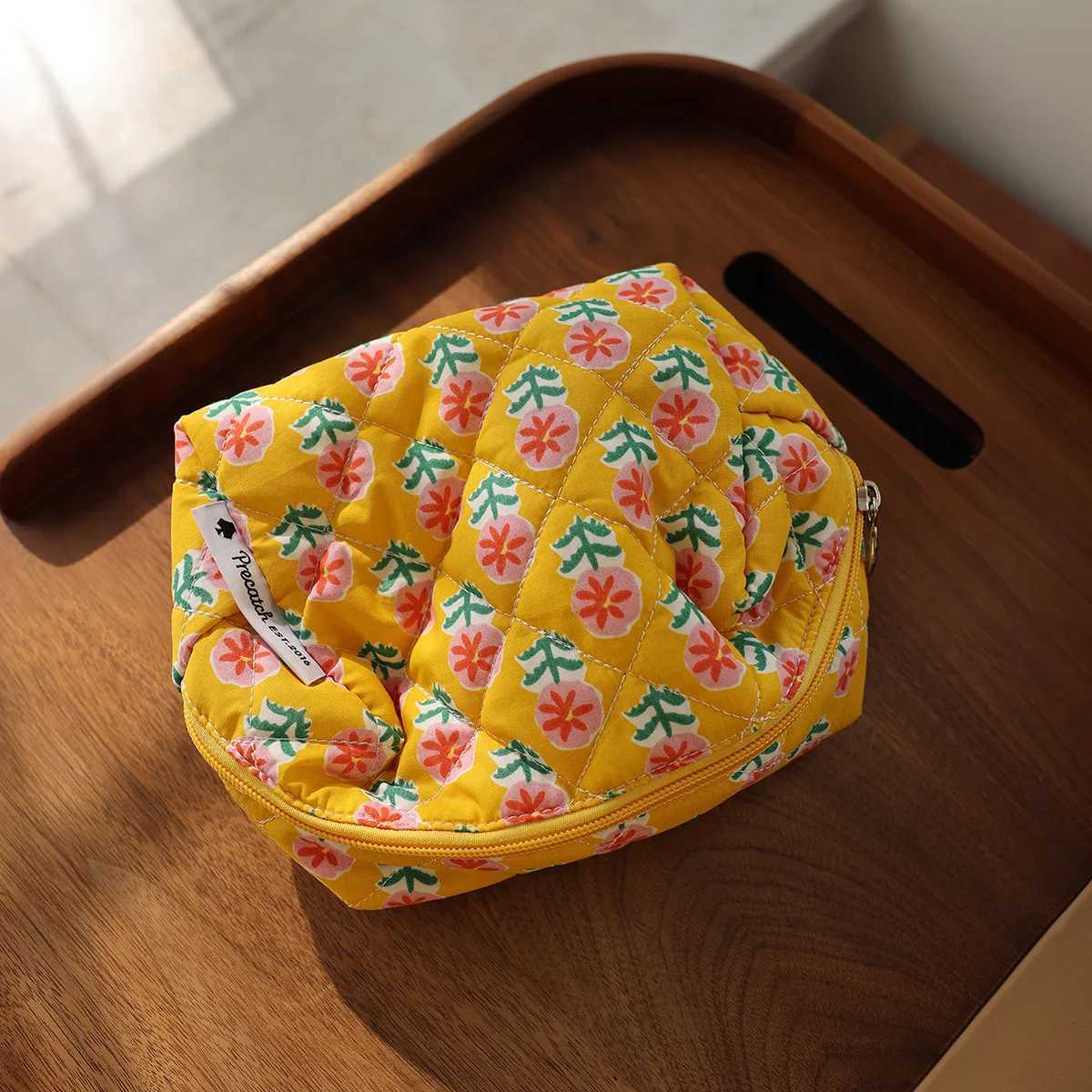 Cartoon pattern cosmetic bag Cute toastshaped fabric storage bag Floral pastoral style toiletry bagT251024