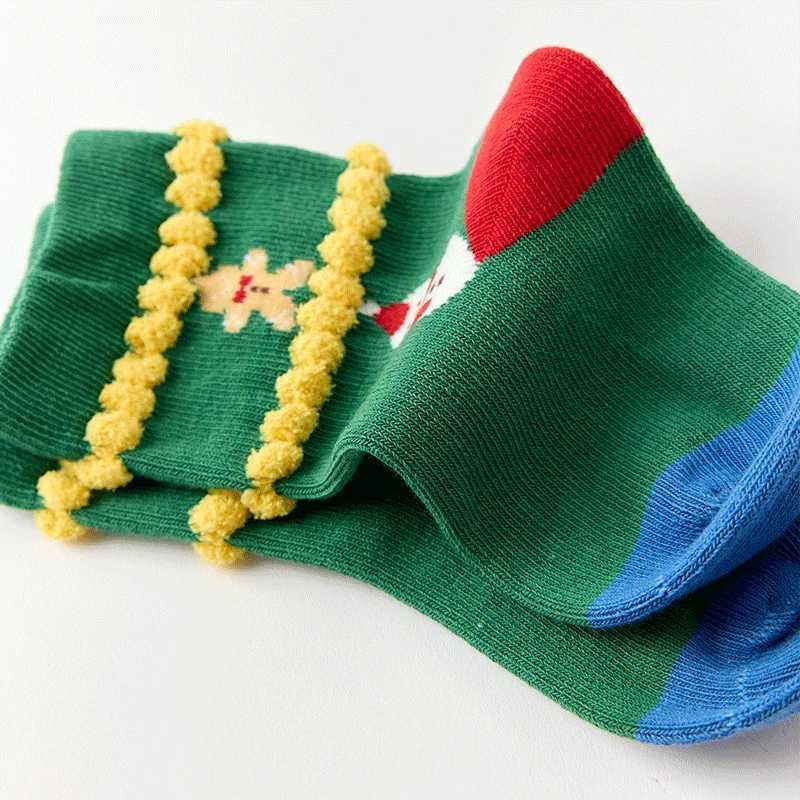 Beibi 4Pair Pack Childrens Socks for Boys and Girls Christmas Collection for Spring Autumn and Winter Suitable for Ages 06 J251024