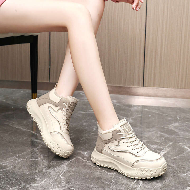 Korean Style Shoes Sneakers Trainers Casual Shoes Winter New Trendy Fleece-Lined Student Sneakers Height-Increasing Cotton Winter Runner