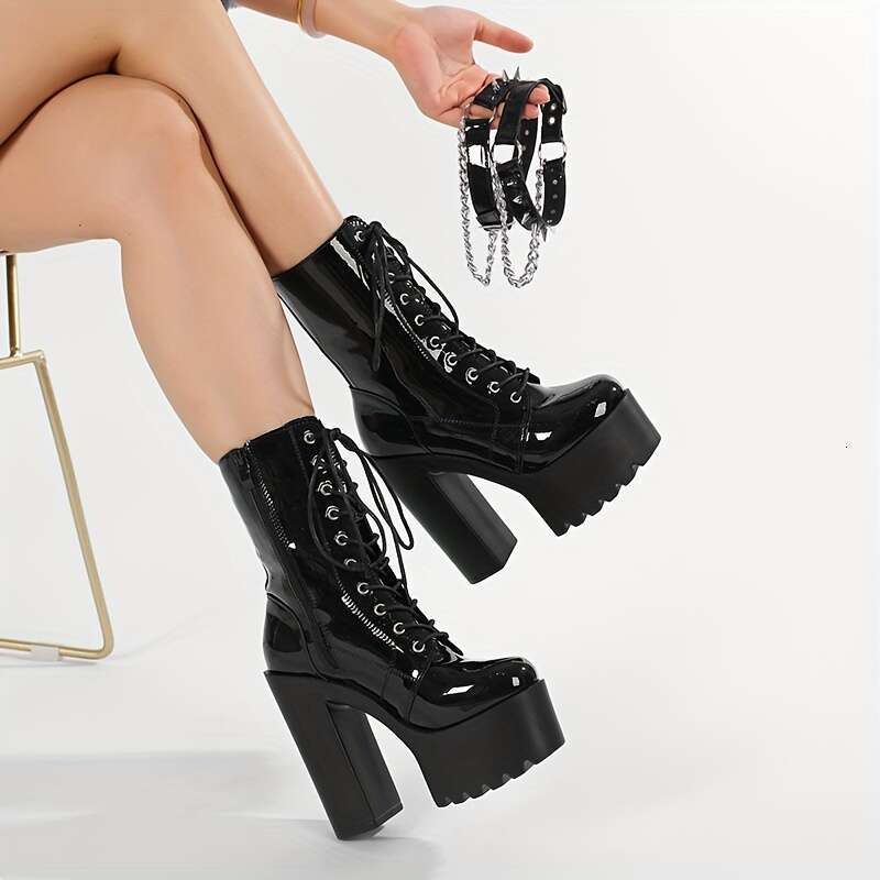 1Pair Halloween Punk Women's With Crisscross Straps, Chains, Rivets, Belt Buckles, Fashionable High-Heeled Boots For Nightclubs And Stages