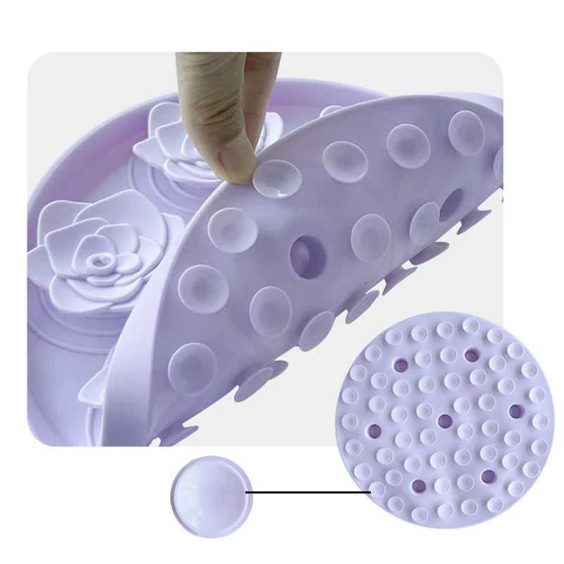 Pet supplies Dog Lick Mat with Suction Cups Slow Feeders Licking Pet Anxiety Pet Mat Rose Shape Slow Food Mat Y251023