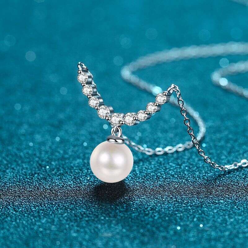 DHCollections-- XDY Pure Sier Clavicle Chain for Women 8mm Flawless Freshwater Pearl Smiley Face Moissanite Necklace