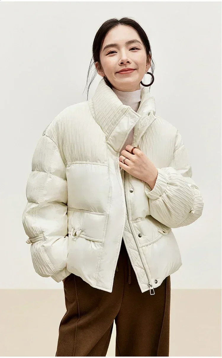 SENTUBILA Womens Cropped Down Coat Winter Warm Puffer Jacket 90 White Duck Down Stand Neck Solid Outerwear W44Y56273 251023