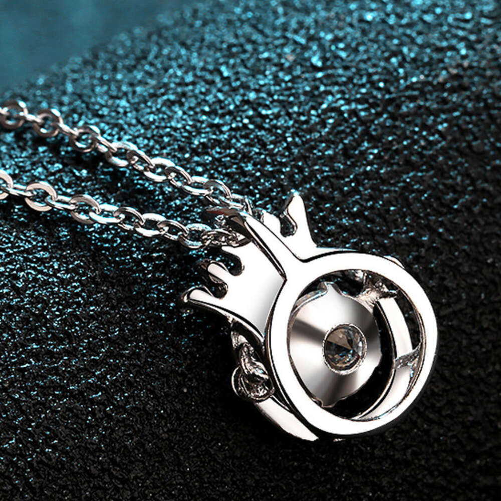 DHCollections-- S Pure Sier for Women 50 Points Moissanite Crown Dynamic Necklace Imitation Dia Pendant Clavicle Chain Straight