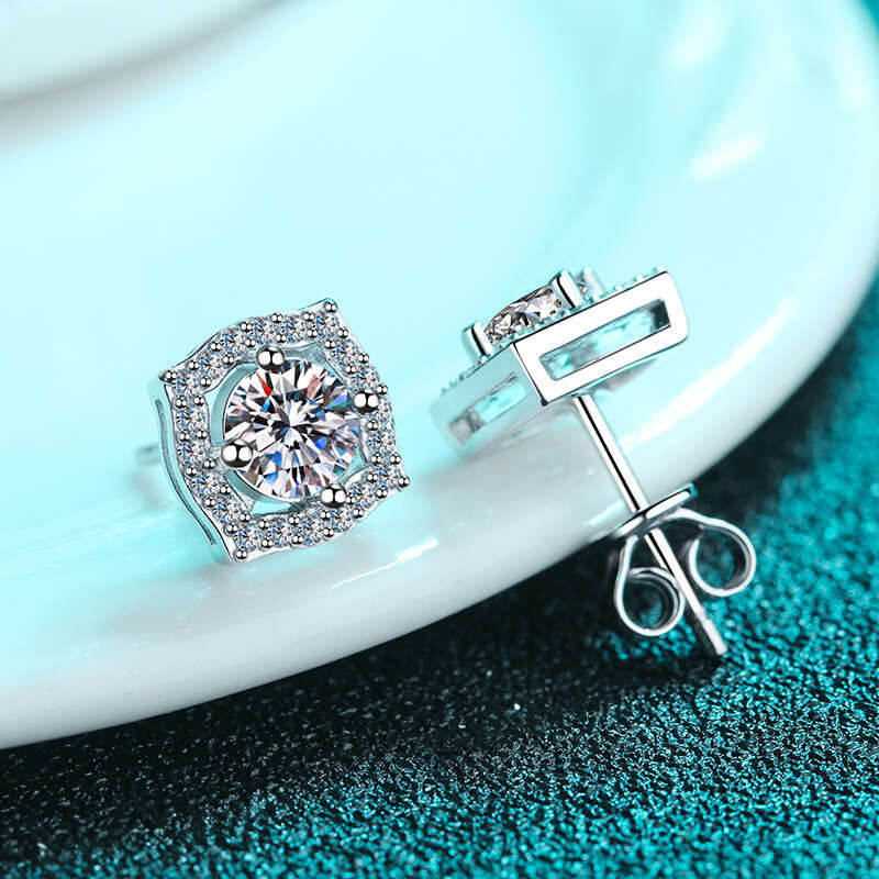 DHCollections-- Korean Version S Plated PT950 Gold Geometric Moissanite Earrings for Women Sier Ear Jewelry