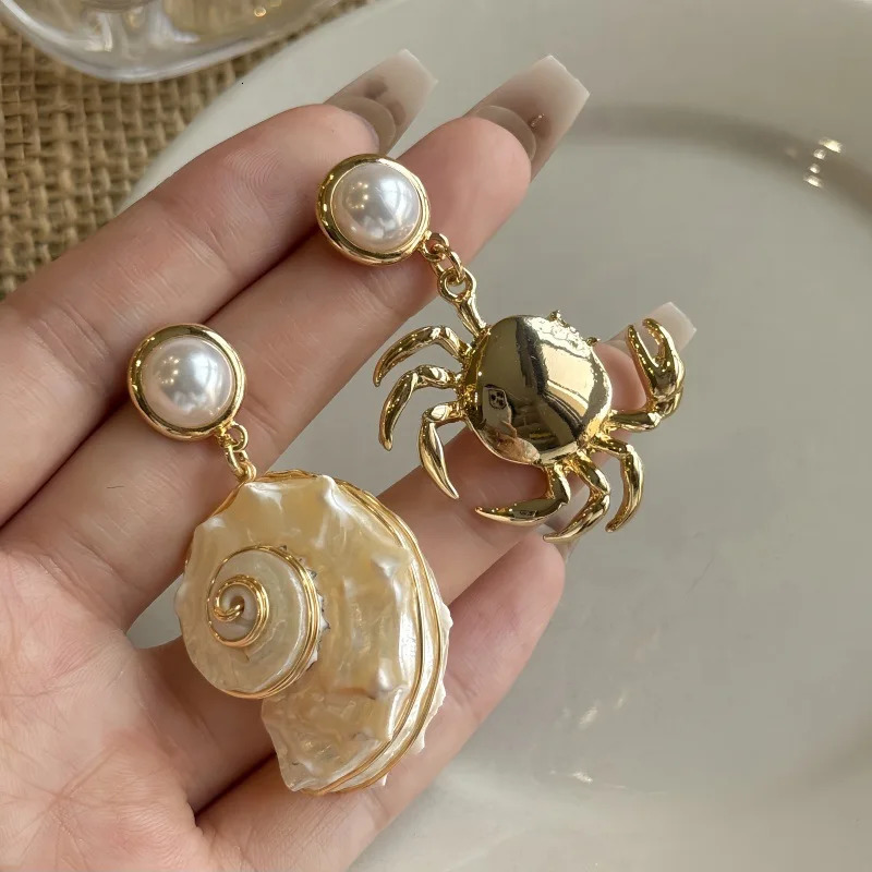 HangZhi Shell Conch Crab Asymmetric Drop Earring Summer Beach Vacation Vintage INS Vacay Vibes Personalized Jewelry 251016