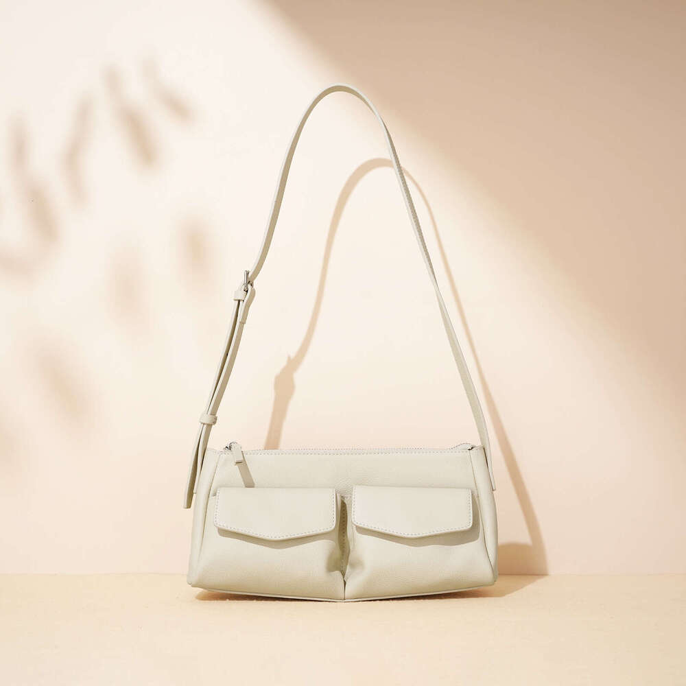 Luxury bag New Niche Shoulder High end First Layer Genuine Leather Small Fashion Versatile Casual Commuter Crossbody Bag