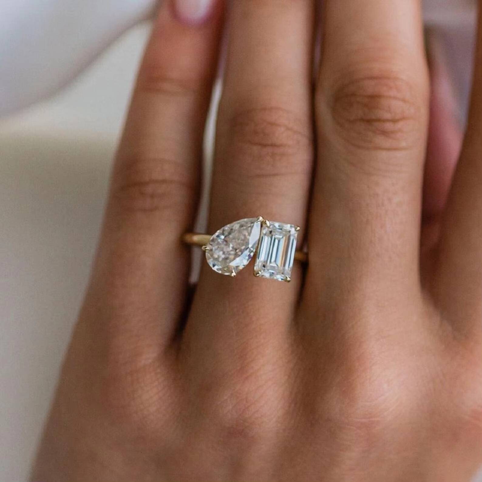 10k 14k 18k Solid Real Gold Vvs Moissanite Diamond Toi Et Moi Engagement Ring Pear Emerald Moissanite Two Stone