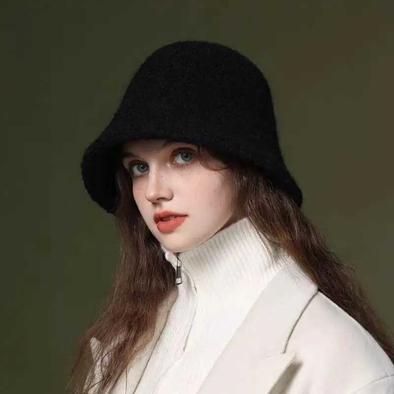Lamb Wool Bucket Hat Classic Simple Warm Wool Lamb Fishmen Caps Fashionable Dome Hats For Women Autumn Winter Panama CapL251024
