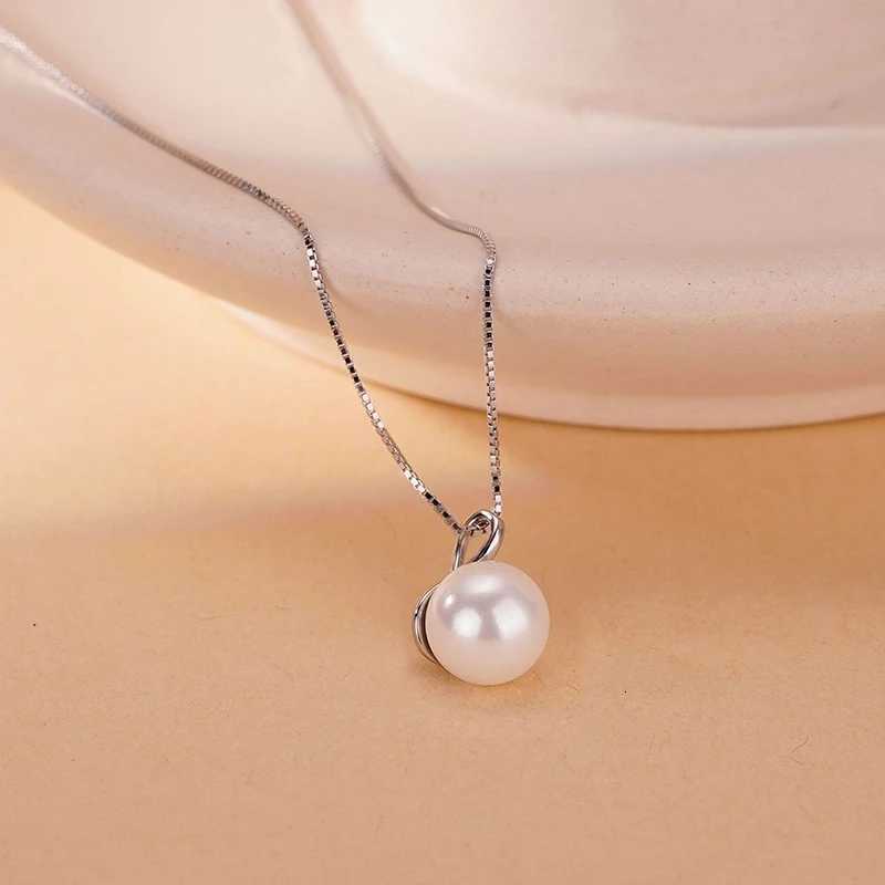Huitan Simple Elegant Round Imitation Pearl Pendant Necklace for Women Silver ColorGold Color Daily Wear Wedding Tren JewelryXJ251024