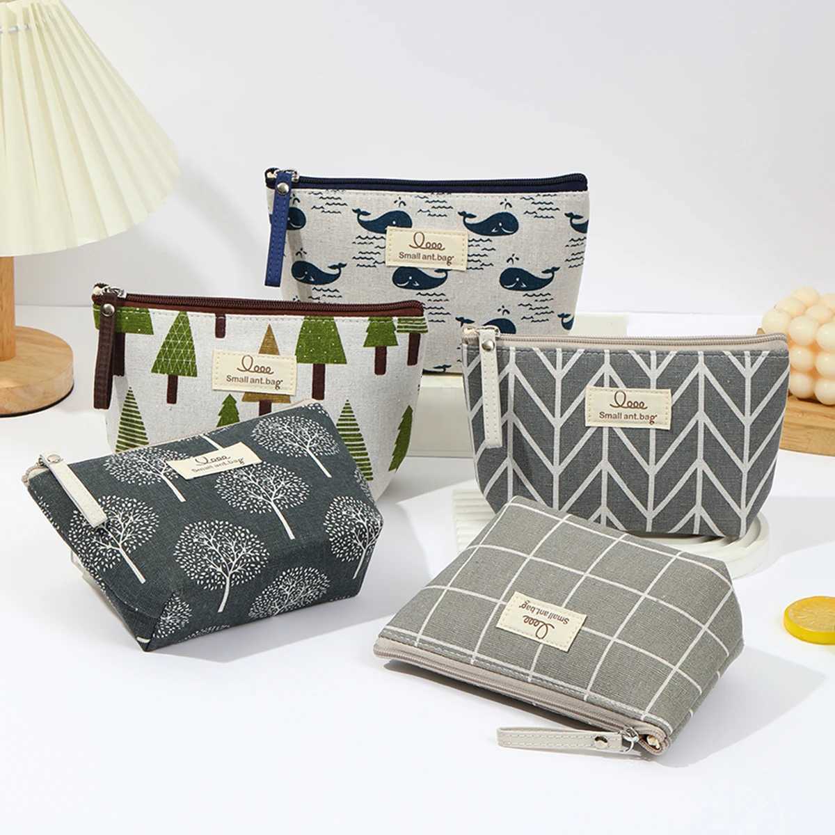 Japanese and Korean canvas makeup bag Simple and portable travel storage toiletry bag Multi functional student pencil caseT251024