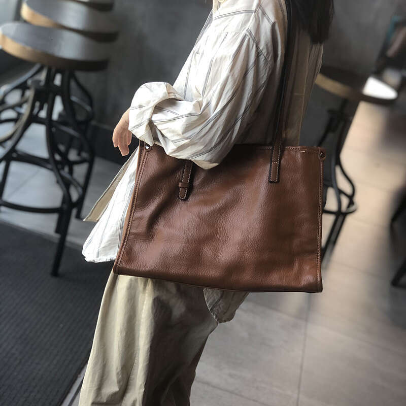 Genuine Leather Tote For Women Autumn Winter New Fashion Large Capacity Handbag Shoulder Bag First Layer Cowhide Commuter Bag High Quality High Qualit