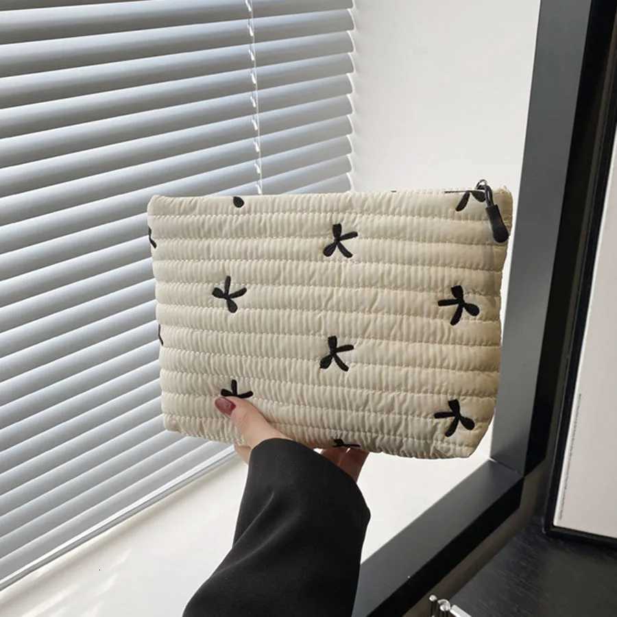 Cute Makeup Bag with Zipper Large Capacity Cosmetic Bag Embroidery Bow Wash Storage BagT251024