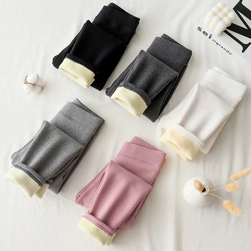Thick and Insulated Girls Winter Leggings with Plush Lining Designed for Maximum Warmth and Comfortable Against the Cold WeatherT251024