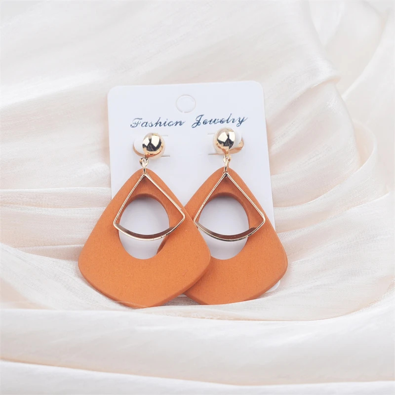 Designer earrings Autumn and winter hollow earrings temperament tassel personality simple earrings retro earrings free shipping gift for women luxury 