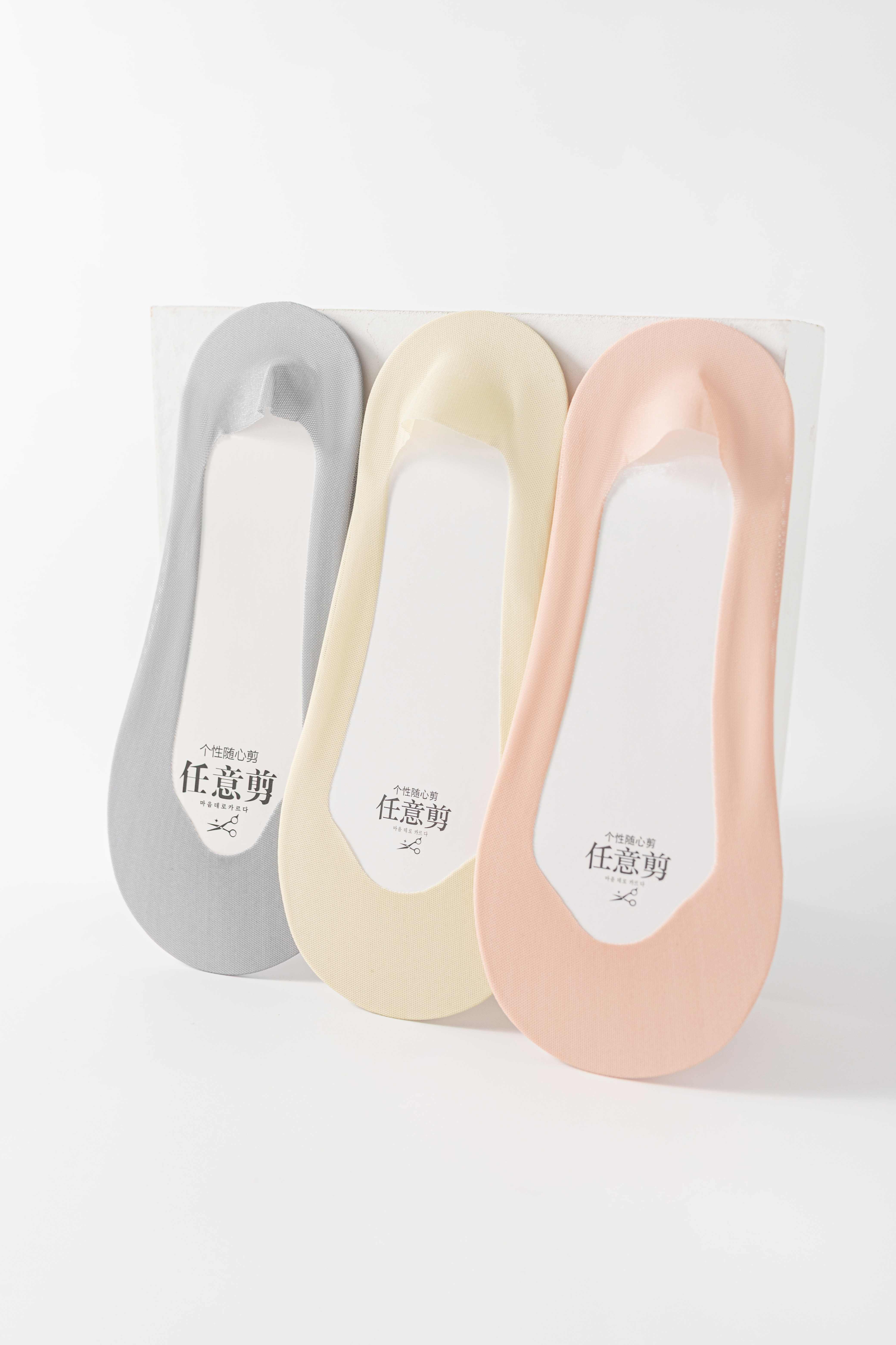 Enhanced Longevity with Soft Breathable Seamed-Free Athletic Ankle Guard