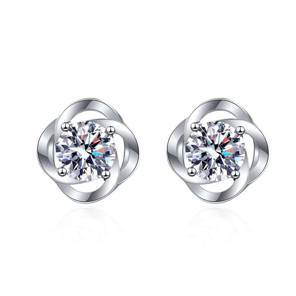 DHCollections-- XDY Pure Sier for Women Same Style 30 50 Points Simple Four-Prong Moissanite Stud Earrings Straight