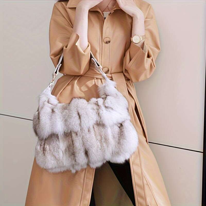 Fashionable Fox Fur Fashion Crossbody Bag, Made Of Polyester Fabric Inside, Can Be Worn On One Shoulder Or Crossbody, Washable, Non Bleached