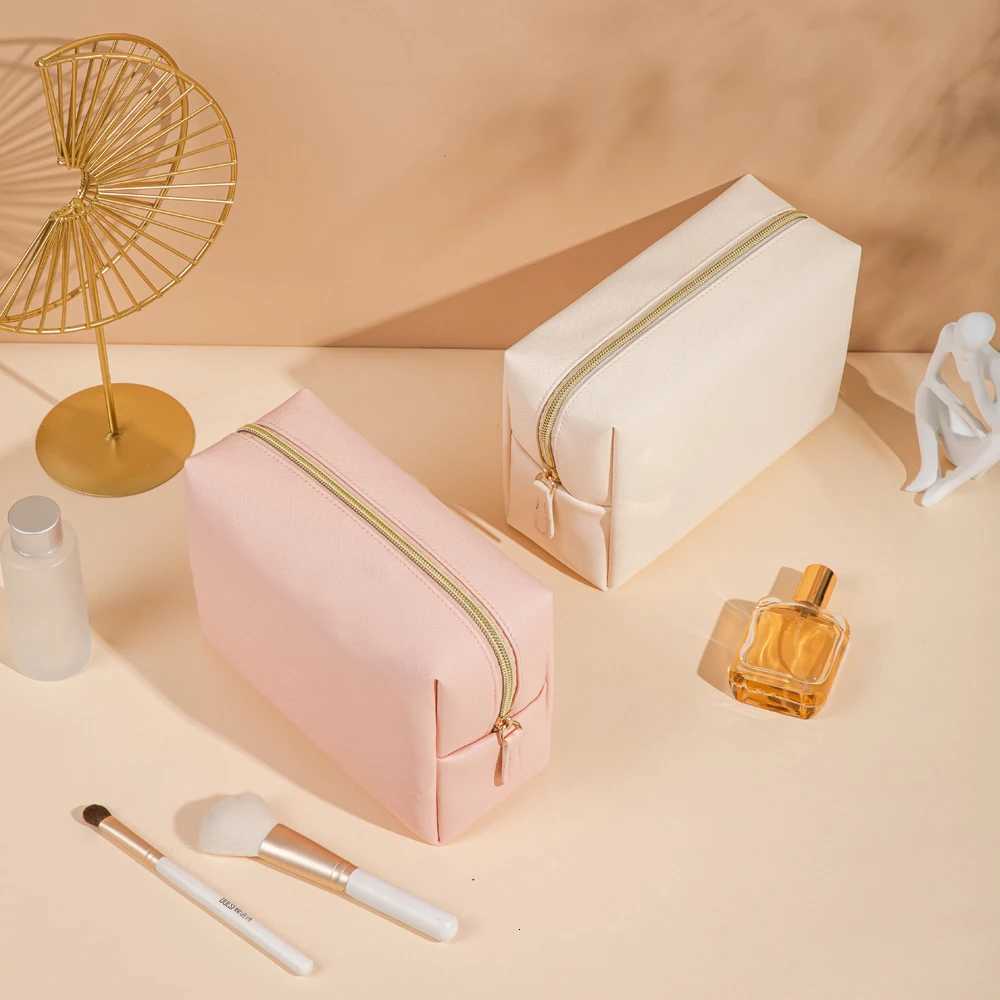 1pcs PU Leather Portable Toiletry Bags Waterproof Travel Make Up Bags for Women Small Medium Large Cosmetic Organizer BagsT251024