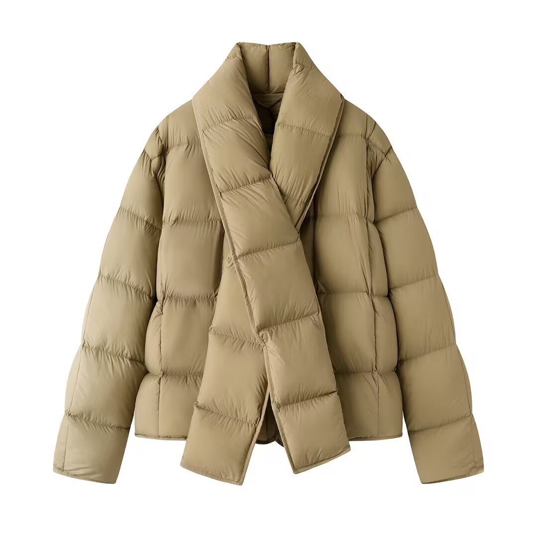 Designer women down jacket 25 autumn/Winter new style, women's detachable scarf 90 white duck down short bubble, catching the trend of overcoats