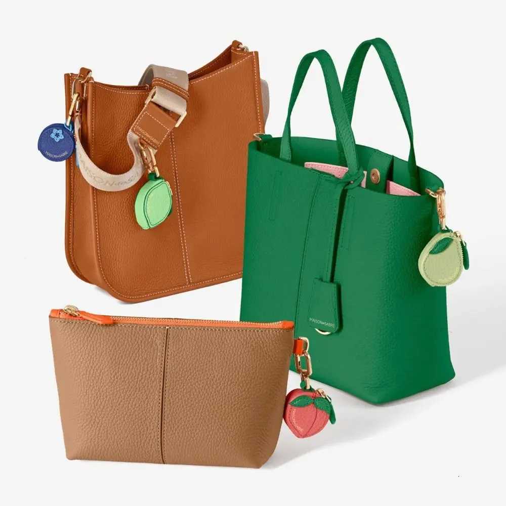 Creative Cute Fruit Shape Coin Purse Coin Bag Keychain PU Leather Pendant Korean Style Zipper Fruit Keychain Mini Storage Bag Z251023