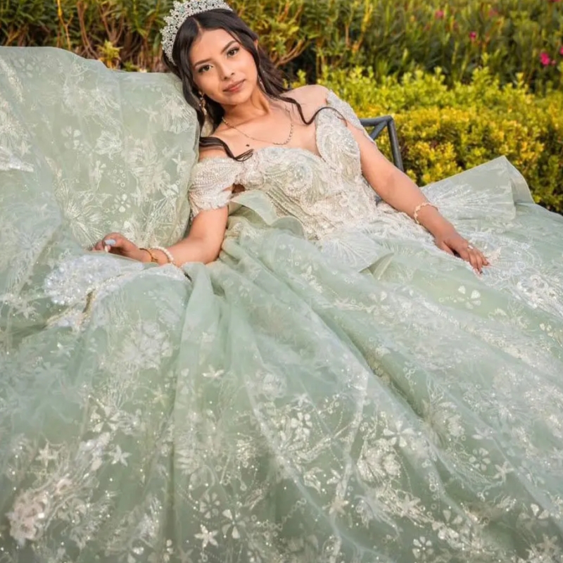 Light Green Glitter Crystal Sequined Quinceanera Dresses Ball Gown Beading Appliques Lace Sweet 15 Anos Mexican